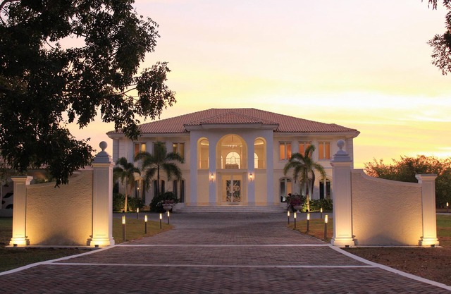 Luxury Villa in Buenaventura
