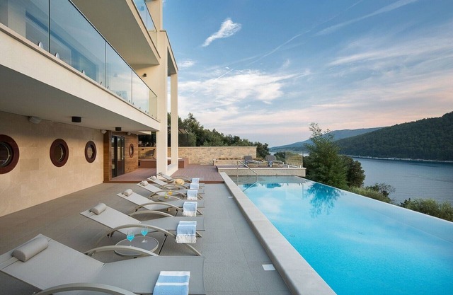 Villa Labbin Palace II de lujo con piscina privada de lado al mar en Labin - Istria