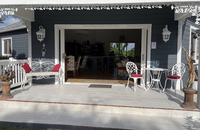 Luxury Villa with 2 or 3 bedrooms with 5 mins of English Harbour