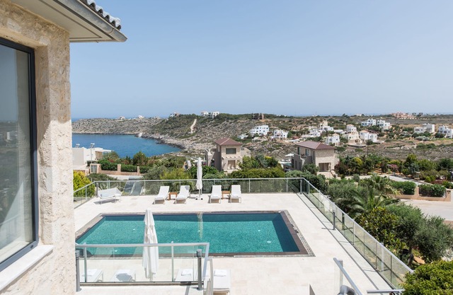 Luxury villa with private swimming pool, family friendly