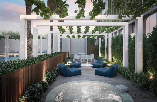 Luxury VIP 4-Bedroom Townhouse in Port Melbourne