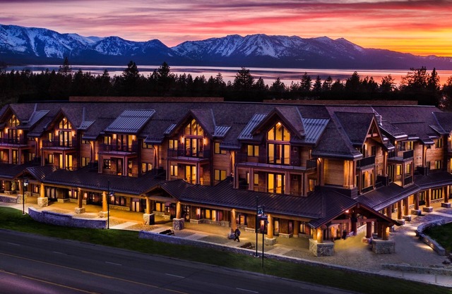 LuxuryÂ 2br Steps From Heavenly Village & Gondola 2 Bedroom Condo by RedAwning