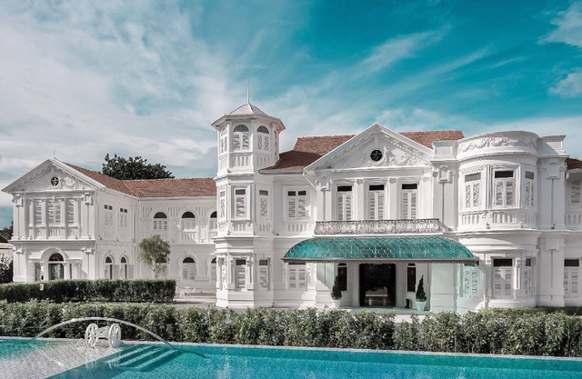 Macalister Mansion