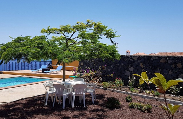 MAGNÍFICA CASA/CHALET CON PISCINA Y VISTAS AL MAR