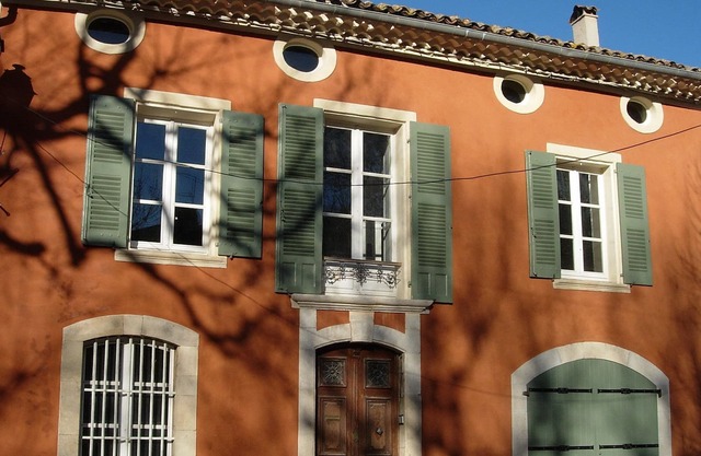 Magnífica casa, pueblo de lujo (construido 1609) con paredes de jardín y piscina privada
