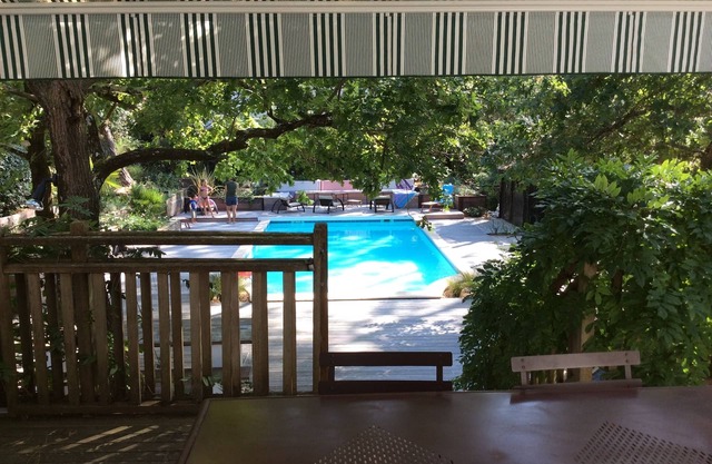 Magnífica Villa néobasque entre pinos, piscina climatizada, terrazas