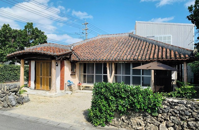 Main building JapaneseWestern style room Cypre / Ishigaki Okinawa