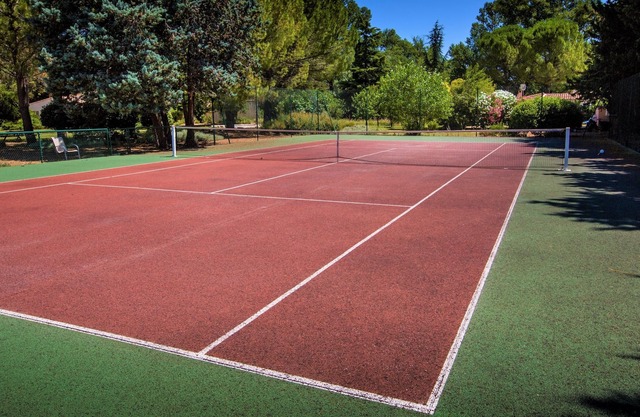 Encantadora casa de campo "Mazet" 6 pers. Con piscina privada climatizada y jardín vallado (tenis en la propiedad)