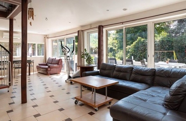 Maison Avec Jardin sur une ile Privée aux Portes de Paris