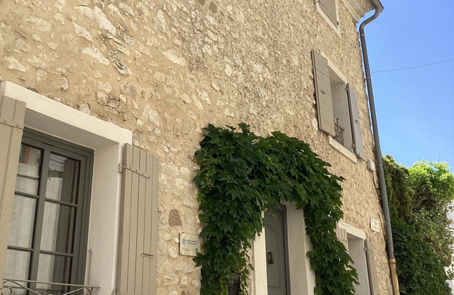 Maison de Village en Pierres, à 5minutes de L'isle sur la Sorgue