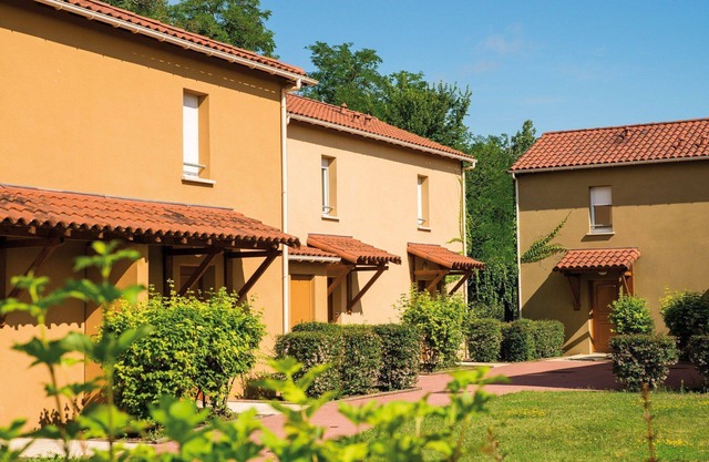 Maison ensoleillée et rustique pour 8 | Accès piscine et bain à remous