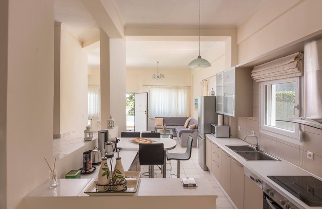 Villa en alquiler en Kallithea, Kriopigi, Halkidiki, Grecia - Morada 2