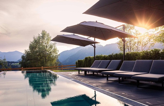Majestuoso apartamento con piscina infinita
