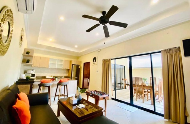 Majestic Residence poolvillas 2 Bedrooms & cozy beach