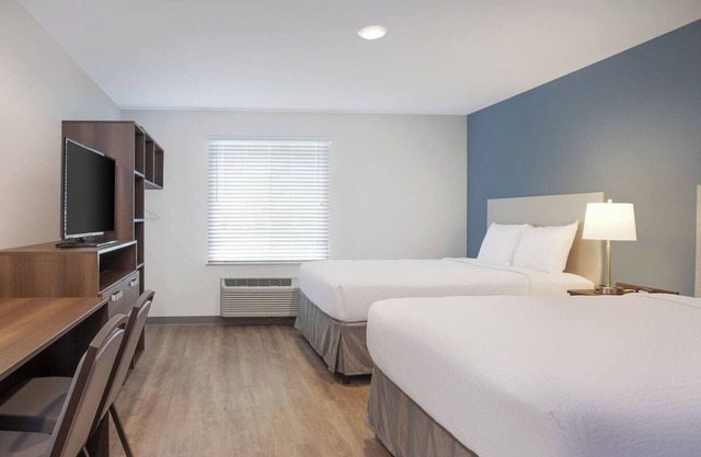 Make Yourself at Home in a Three Clean Room w/ Kitchen Near Top Attractions