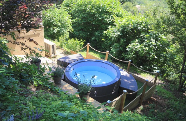 Manoir con piscina climatizada, WiFi, impresionantes vistas al sur del valle de Dordoña