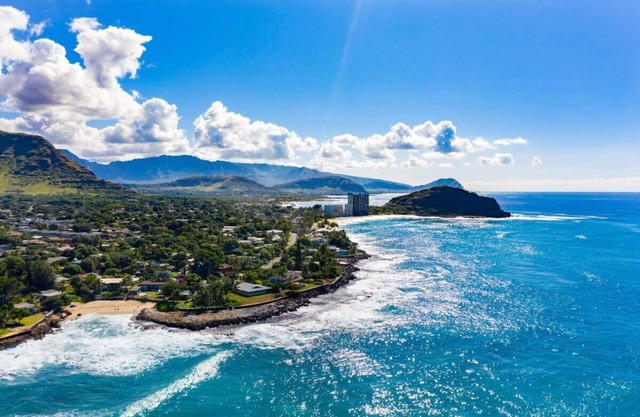 @ Marbella Lane - 4BR w/ Splendid MT + Ocean Views