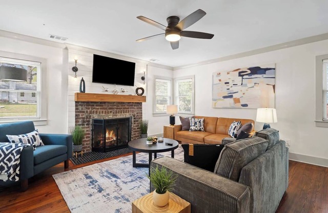 Marietta Square Suites - Big Home|Pool|Fire Pit