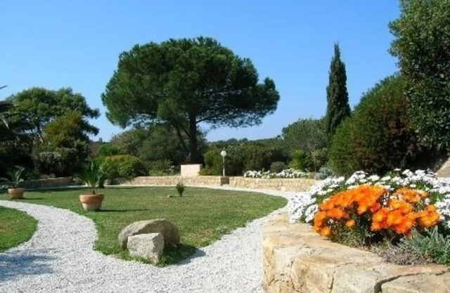 Apartamento en villa en Sant Ambroggio