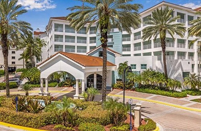 Marriott's Villas at Doral 2 bdrm Resort Condo. 10% Discount for 5-7 nights