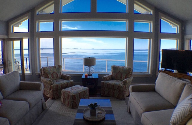 Casa frente al mar con impresionantes vistas panorámicas de Penobscot Bay, cerca de Camden