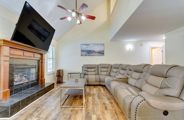 Mary Esther Home with Private Pool & Fireplace!