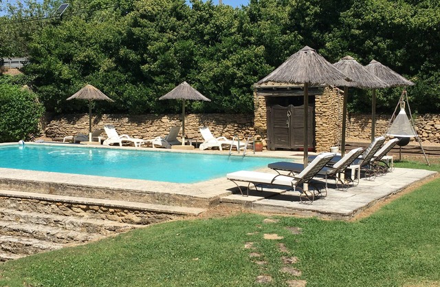 MAS 18a. 250 m2 EN EL CORAZÓN DE PROVENCE - 8 PERSONAS