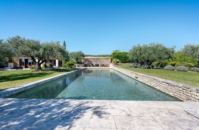 Casa de campo provenzal del siglo XIX rodeada de viñedos, 6 dormitorios, 6 baños, gran piscina