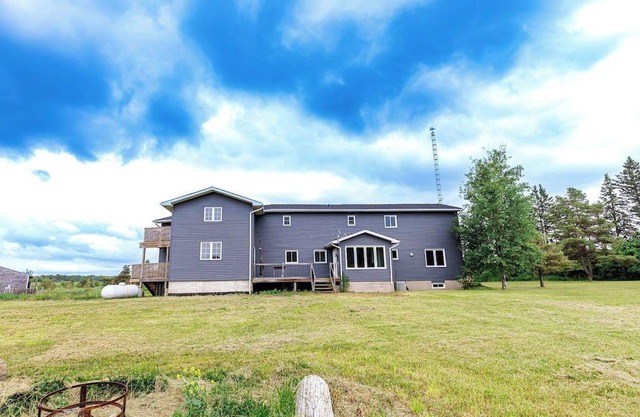 Massive farmhouse with 10 acres land in Orangeville area.