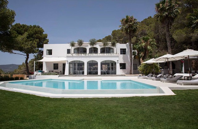 Masterful Ibiza Villa | Villa Malkin | 6 Bedrooms | Spacious Furnished Sun Terrace | Private Outdoor Infinity Pool | BBQ Facilities | Shaded Outdoor Dining Area | Private Garden | Indoor Gym | San Jose de sa Talaia