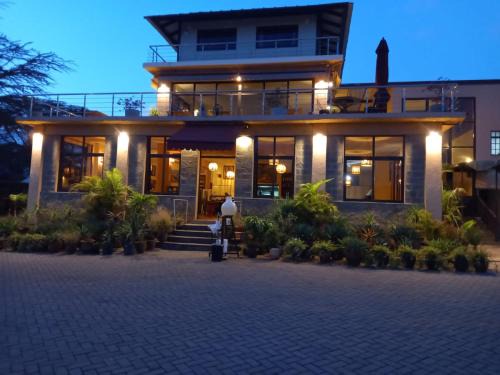 Matteos Italian Restaurant,Bar & Accommodation