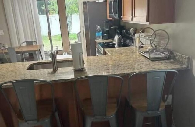 Maxx Maximum Comfort LLC 2 Bedrooms, 1 Bathroom