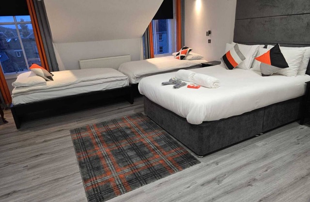 Mayfield Suites
