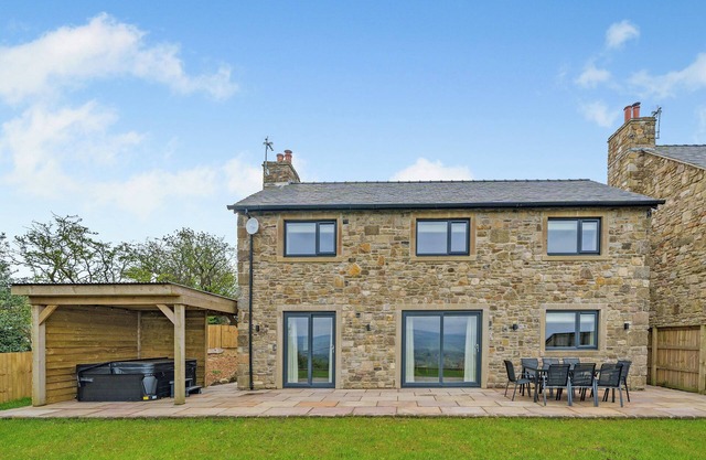 Meadow View - UK49066