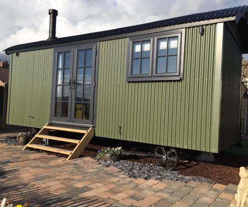 Meadows view shepherds hut