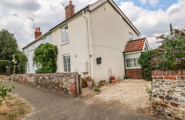 MEGS COTTAGE, admite mascotas, con un jardín en Norwich, Ref 21440