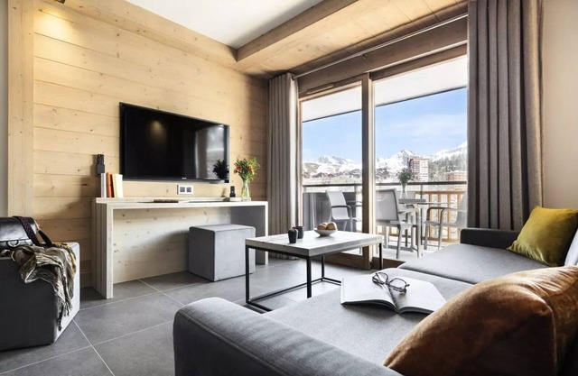 MGM Hotels & Residences - Manaka Residence ***** - 3 Room Apartment 6 People Comfort