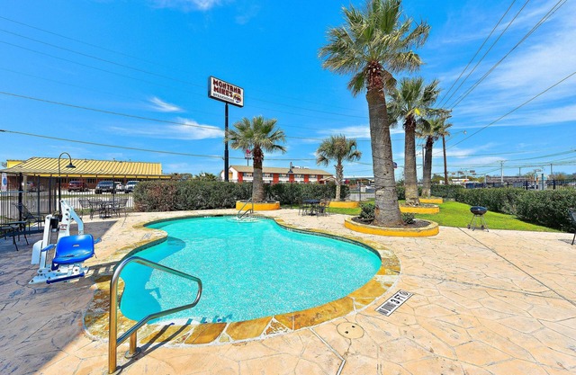Microtel Inn & Suites by Wyndham New Braunfels
