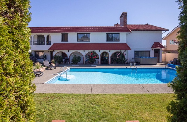 Mid Century Modern Home with Pool and Hot Tub