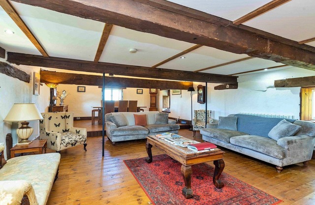 Casa de vacaciones con vista al río en Stamford, Sin depósito