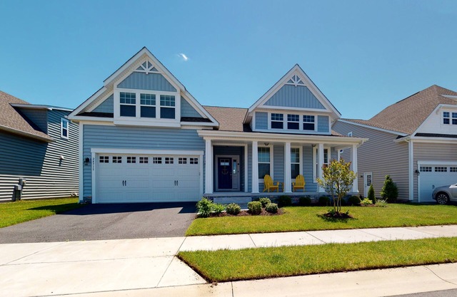 Millville by the sea home w/ shared pool, WiFi, central AC, W/D, & gas fireplace