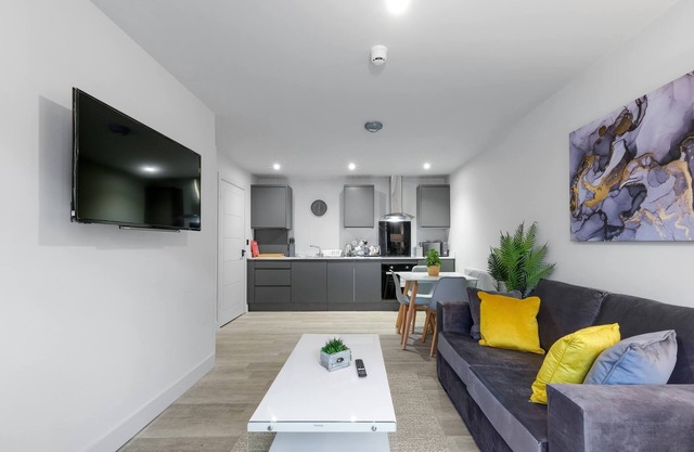 MK Walker Ave 1 bedroom Apt. 03 + Parking by 360 Midlands