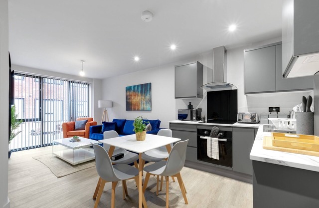 MK Walker Ave 1 bedroom Apt. 02 + Parking by 360 Midlands