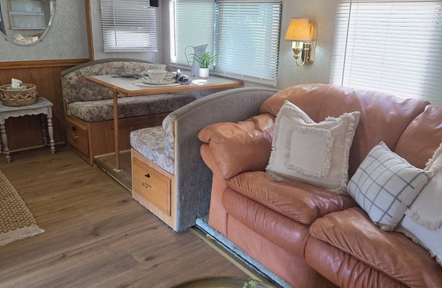 Cozy RV in North San Diego County with WiFi, AC