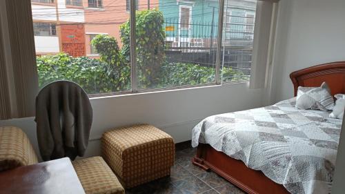 Minidepartamento central y amoblado