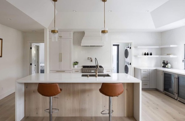 New Modern Tudor Exquisite Luxury