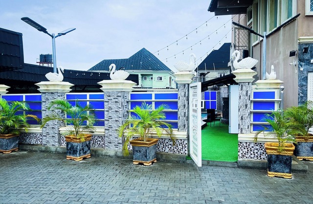Mo-House Hotels and Events Centre