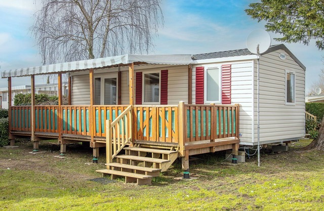 Mobilhome 'Camping Bois Masson' con piscina compartida y terraza privada