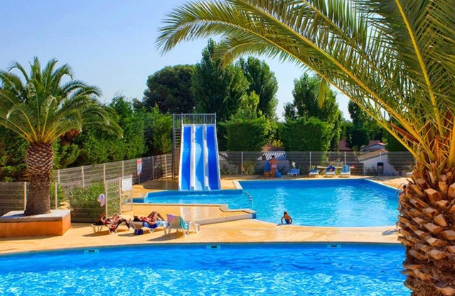 Mobile Home tout confort climatisé 4 à 6 personnes Camping Les Salins de la Gardiole ancien camping de L'Europe à Vic La Gardiole
