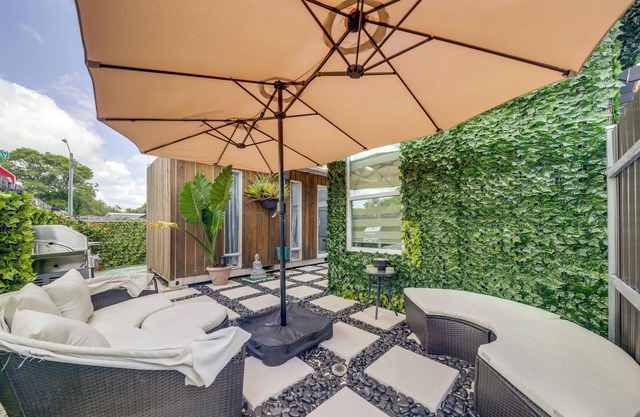 Mod Bungalow w/ Ultra-Private Outdoor Hang Space!